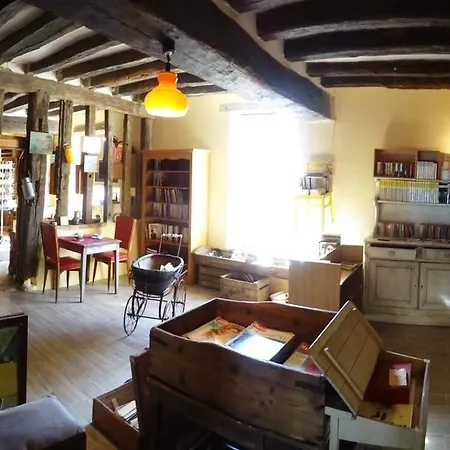 La Ferme Aux Histoires فندق مبيت وإفطار