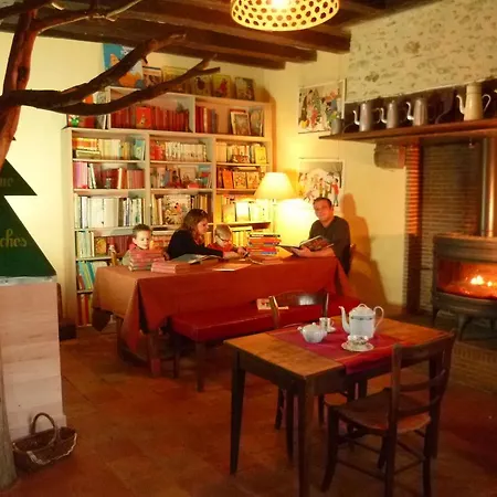 La Ferme Aux Histoires فندق مبيت وإفطار
